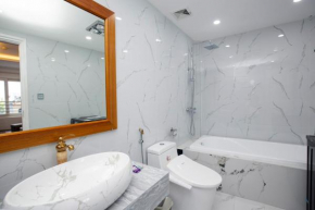 Sumitomo Tower-1 Bed Apartment & Hotel